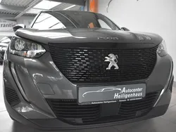 Grau Gebraucht 2022 Peugeot 2008 Active SUV | 16.480 € (Guter Preis)