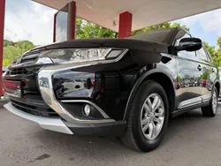 Schwarz Gebraucht 2017 Mitsubishi Outlander SUV | 16.990 € (Fairer Preis)