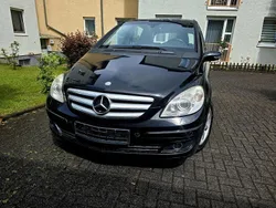 Schwarz Gebraucht 2007 Mercedes B180 Van / Kleinbus | 2.599 €
