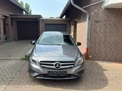 Grau Gebraucht 2014 Mercedes A180 Urban Limousine | 11.000 € (Guter Preis)