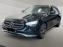Schwarz Gebraucht 2020 Mercedes E300 Avantgarde Kombi | 27.490 € (Fairer Preis)