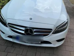 Weiß Gebraucht 2019 Mercedes C180 Limousine | 21.500 €