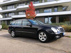 Schwarz Gebraucht 2009 Mercedes E200 Avantgarde Kombi | 5.900 € (Fairer Preis)