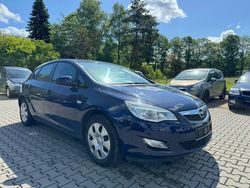 Blau Gebraucht 2010 Opel Astra Limited Limousine | 2.699 € (Fairer Preis)