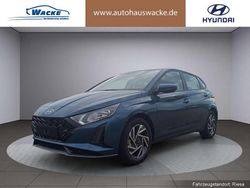 Farbe: blau Neu 2025 Hyundai i20 Trend Limousine | 23.270 € (Etwas zu teuer)