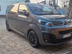 Grau Gebraucht 2023 Citroën Spacetourer Van / Kleinbus | 33.900 € (Guter Preis)