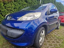 Blau Gebraucht 2007 Peugeot 107 Kleinwagen | 1.399 € (Guter Preis)