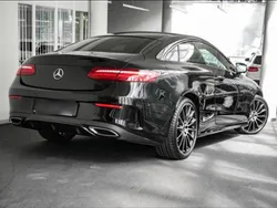 Schwarz Gebraucht 2017 Mercedes E220 AMG Coupé | 39.500 € (Teuer)