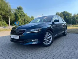 Blau Gebraucht 2019 Skoda Superb Style Kombi | 13.500 € (Fairer Preis)