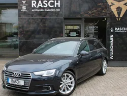 Blue (metallic) Gebraucht 2017 Audi A4 Sport Kombi | 23.449 € (Etwas zu teuer)