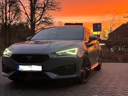 Grau Gebraucht 2022 Cupra Leon VZ Limousine | 26.400 € (Guter Preis)