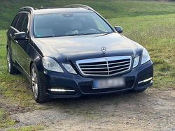 Blau Gebraucht 2011 Mercedes E350 Elegance Kombi | 5.349 € (Teuer)