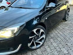 Schwarz Gebraucht 2015 Opel Insignia Kombi | 7.500 € (Etwas zu teuer)