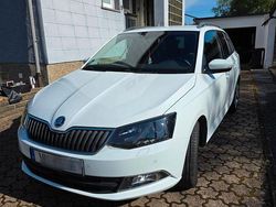 Weiß Gebraucht 2016 Skoda Fabia Joy Kleinwagen | 11.000 € (Fairer Preis)