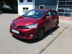Tokiorot peral Gebraucht 2017 Toyota Verso Edition-S Van / Kleinbus | 17.980 € (Teuer)