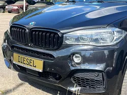 Black sapphire metallic (metallic) Gebraucht 2016 BMW X5 M SUV | 27.500 € (Guter Preis)