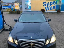 Blau Gebraucht 2009 Mercedes E230 Limousine | 7.000 €