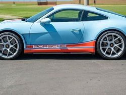 Blau Neu 2024 Porsche 992 Coupé | 390.500 €