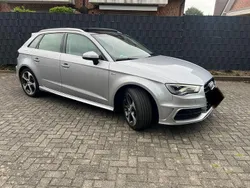 Silber Gebraucht 2016 Audi A3 Sportback S-Line Limousine | 19.500 € (Etwas zu teuer)