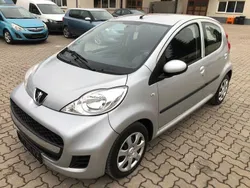 Grau Gebraucht 2012 Peugeot 107 Filou Kleinwagen | 2.690 € (Guter Preis)