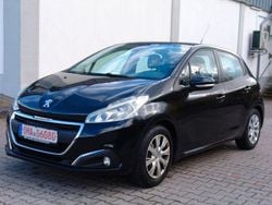 Schwarz Gebraucht 2017 Peugeot 208 Active Kleinwagen | 4.999 € (Guter Preis)