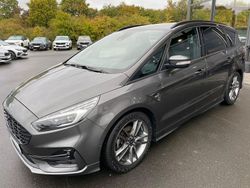 Grau Gebraucht 2022 Ford S-MAX Business Edition Van / Kleinbus | 31.480 € (Etwas zu teuer)