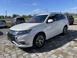 Perlmuttweiss (p) Gebraucht 2019 Mitsubishi Outlander Top SUV | 16.890 € (Guter Preis)