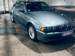 Grün Gebraucht 2002 BMW 530 Limousine | 7.500 € (Etwas zu teuer)