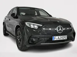 Schwarz Gebraucht 2024 Mercedes GLC200 AMG line SUV | 62.900 €