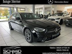 Schwarz Gebraucht 2020 Mercedes E300 AMG line Limousine | 30.850 € (Fairer Preis)