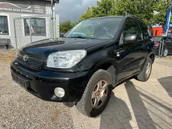 Schwarz Gebraucht 2004 Toyota RAV4 SUV | 2.490 € (Superpreis)