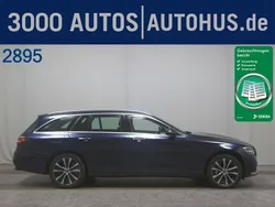 Nautikblau metalliclack (metallic) Gebraucht 2022 Mercedes E300 Avantgarde Kombi | 31.480 € (Superpreis)
