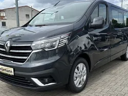 Grau Neu 2024 Renault Trafic Life Van | 43.950 € (Fairer Preis)