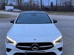 Weiß Gebraucht 2019 Mercedes CLA200 Coupé | 22.999 €