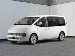 Creamy white Gebraucht 2025 Hyundai Staria Trend Van | 47.950 € (Superpreis)