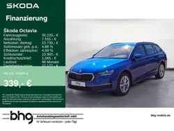 Blau Gebraucht 2024 Skoda Octavia Selection Kombi | 30.220 € (Guter Preis)