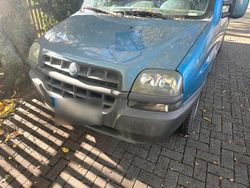Grau Gebraucht 2001 Fiat Doblò Van / Kleinbus | 1.600 € (Fairer Preis)