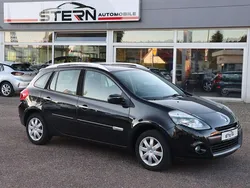 Perlmuttschwarz Gebraucht 2009 Renault Clio GrandTour Dynamique Kombi | 2.990 € (Fairer Preis)