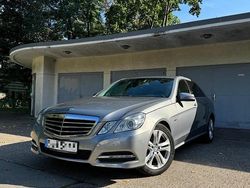 Grau Gebraucht 2012 Mercedes E200 Avantgarde Limousine | 11.000 € (Fairer Preis)