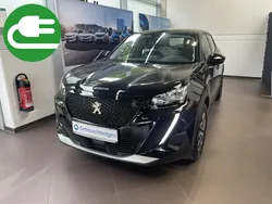 Perla nera schwarz (schwarz) Gebraucht 2022 Peugeot e-2008 Active SUV | 17.990 € (Guter Preis)