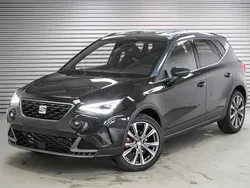 Midnight black/dach grau metallic (0es7) Neu 2025 Seat Arona FR SUV | 28.970 € (Fairer Preis)