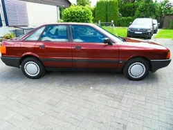Rot Gebraucht 1991 Audi 80 Limousine | 2.580 €