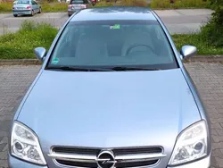 Silber Gebraucht 2003 Opel Vectra Limousine | 2.799 € (Etwas zu teuer)