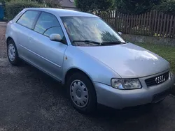 Silber Gebraucht 1999 Audi A3 Ambiente Kleinwagen | 800 € (Superpreis)
