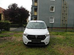 Weiß Gebraucht 2022 Dacia Lodgy Comfort Van / Kleinbus | 9.699 € (Guter Preis)