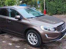 Braun Gebraucht 2014 Volvo XC60 Momentum SUV | 19.350 € (Teuer)