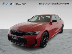 Melbourne rot metallic Gebraucht 2024 BMW 330 M Sport Limousine | 48.685 € (Superpreis)
