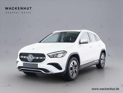 Weiss Gebraucht 2024 Mercedes GLA180 Advanced SUV | 34.900 € (Fairer Preis)