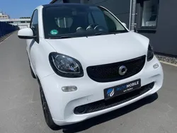 Weiß Gebraucht 2014 Smart ForTwo Coupé Basis Kleinwagen | 6.990 € (Fairer Preis)