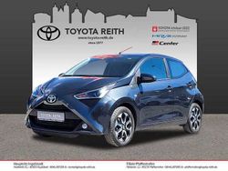 Rauchgrau mica (metallic) Gebraucht 2020 Toyota Aygo X-play Kleinwagen | 10.910 € (Fairer Preis)